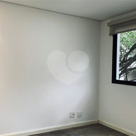 Casa à venda com 3 suítes no condomínio Vilas 2, São Paulo - SP