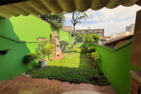 Casa à venda com 3 quartos, sendo 1 suíte, em Campo Grande, São Paulo, SP