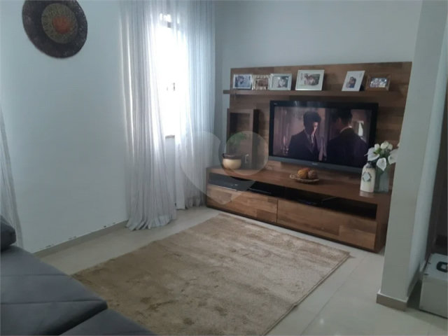 Sobrado à venda com 3 quartos, sendo 1 suíte,  em Horto, São Paulo, SP