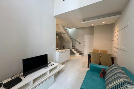 Apartamento com 2 dormitórios à venda, 78 m² por R$ 640.000,00 - Gonzaga - Santos/SP