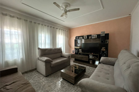 Casa à venda com 3 quartos, sendo 1 suíte,  em Jardim Brasil, Itapetininga, SP