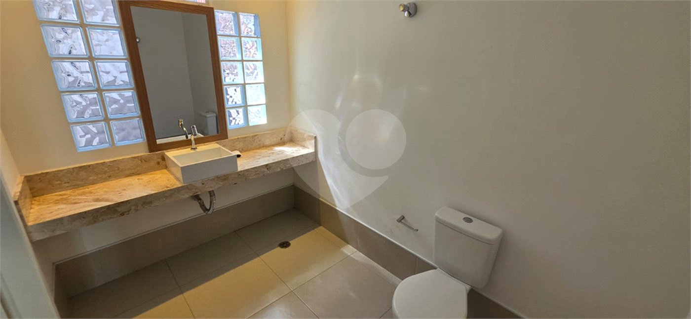 Casa Térrea à venda ou para alugar com 8 quartos, sendo 4 suítes, em Vila Pereira Barreto, São Paulo, SP