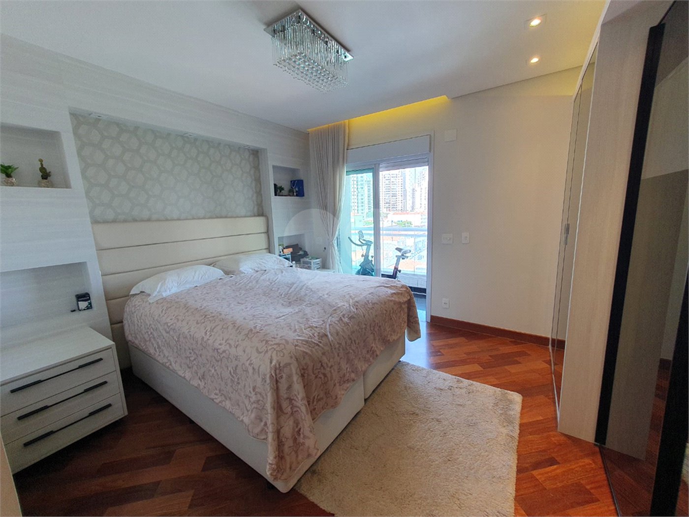 Apartamento à venda com 4 quartos, sendo 3 suítes, em Vila Santo Estevão, São Paulo, SP