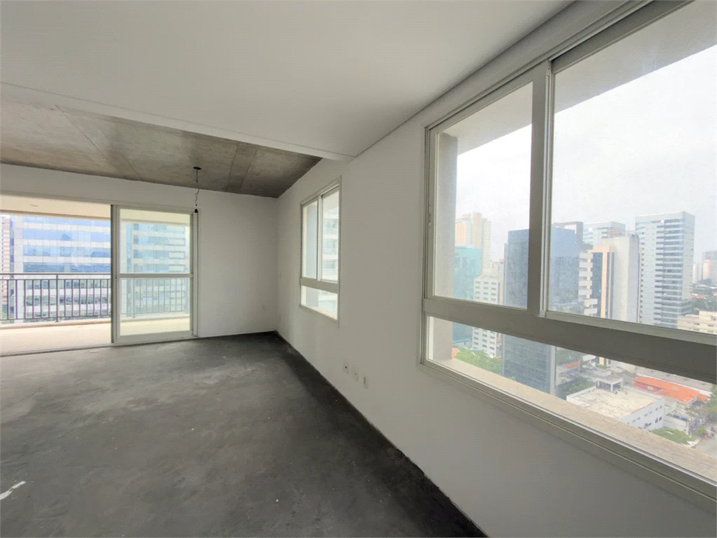 Apartamento à venda com 1 suíte em Cidade Monções, São Paulo, SP