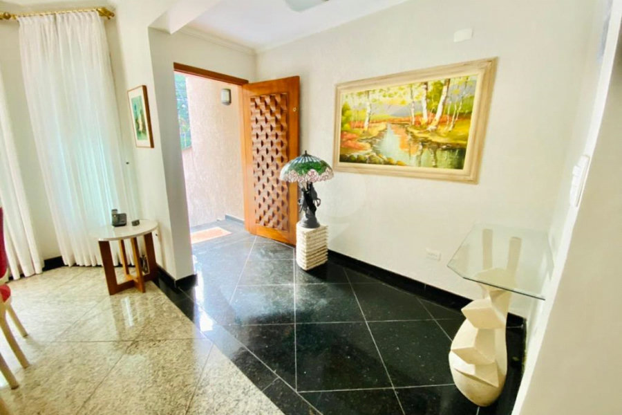 Sobrado à venda com 3 quartos, sendo 1 suíte, em Tremembé, São Paulo, SP