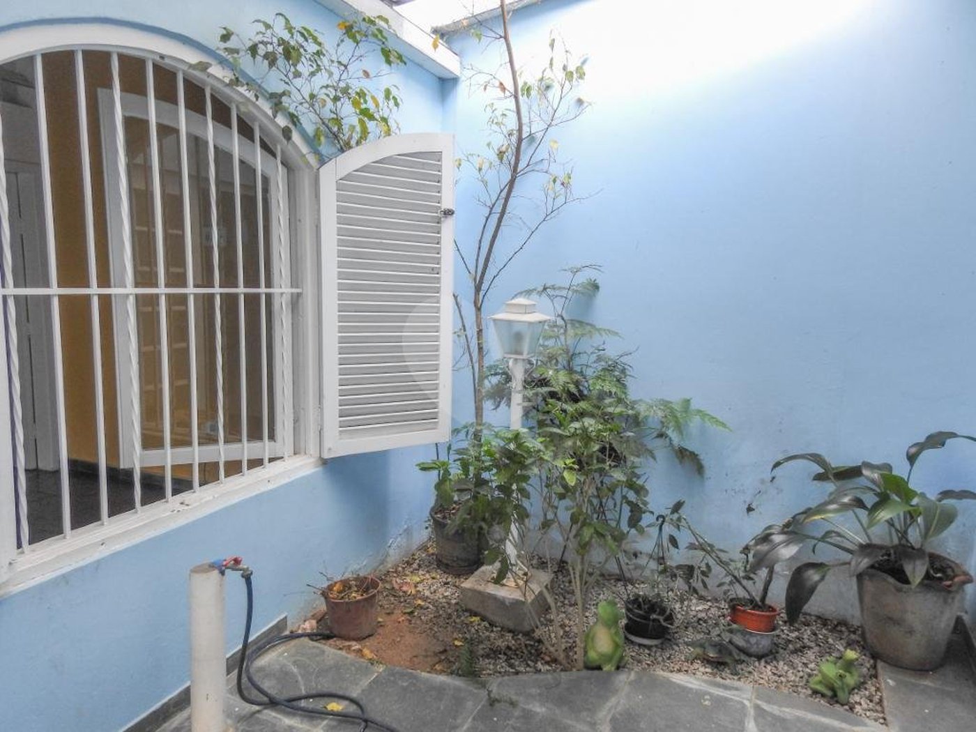 Casa Térrea à venda com 4 quartos, sendo 2 suítes, em Jardim das Bandeiras, São Paulo, SP