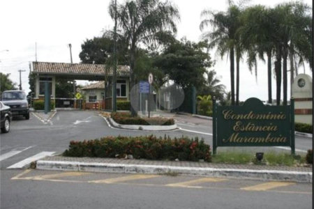 Casa à venda com 6 quartos, sendo 3 suítes,  em Marambaia, Vinhedo, SP