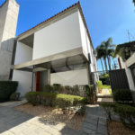 Sobrado para alugar com 5 quartos, sendo 4 suítes, em Jardim Everest, São Paulo, SP