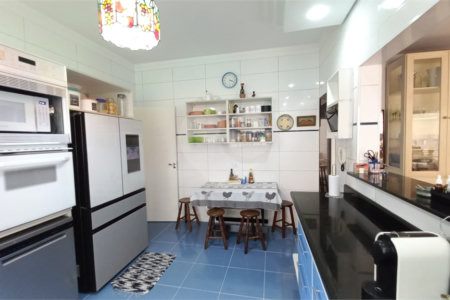 Sobrado à venda com 3 quartos, sendo 1 suíte, em Vila Gomes, São Paulo, SP