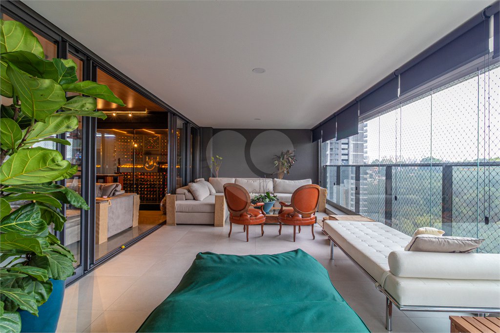 Apartamento à venda com 4 suítes em Panamby, São Paulo, SP