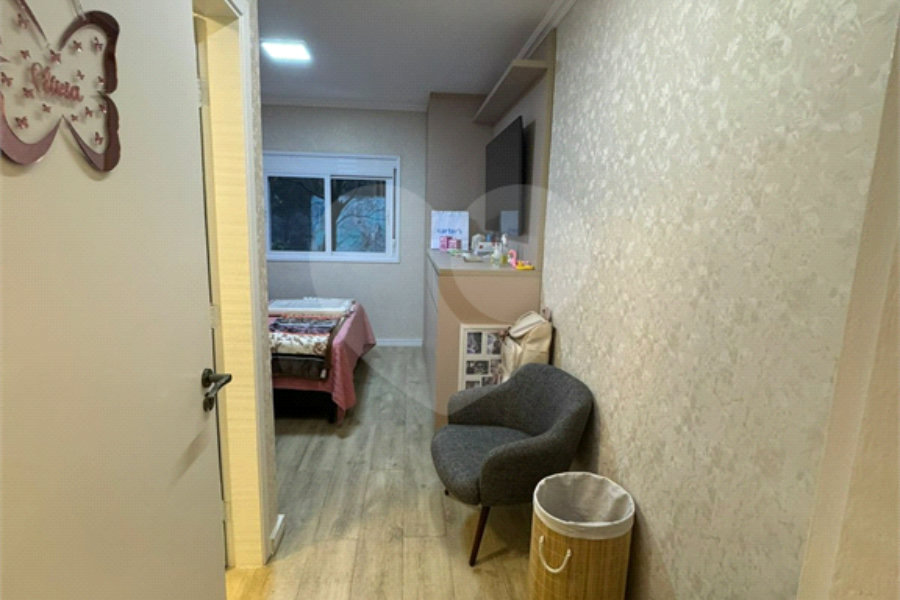 Casa à venda com 3 quartos, sendo 1 suíte, no condomínio Residencial Vegas, São Paulo - SP