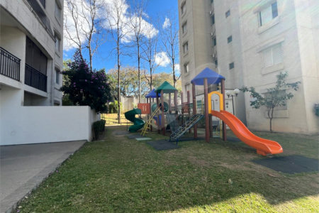 Sobrado à venda com 4 quartos, sendo 2 suítes, em Vila Romana, São Paulo, SP