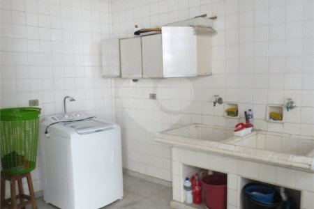 Casa Térrea à venda com 3 quartos, sendo 1 suíte, em Vila Santo Estéfano, São Paulo, SP