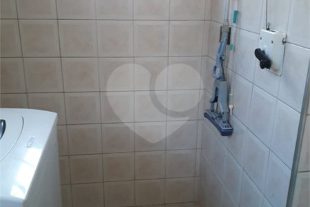 Sobrado à venda com 3 quartos, sendo 1 suíte,  em Vila Nivi, São Paulo, SP