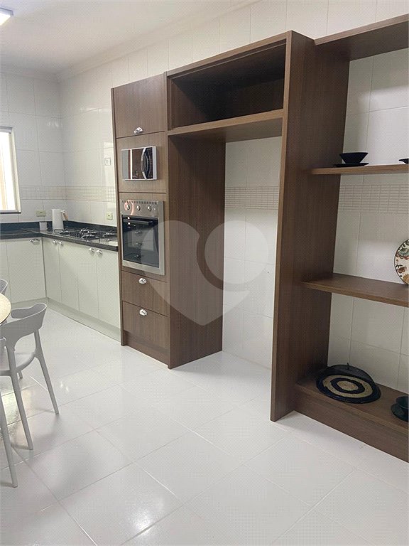 Sobrado à venda com 3 quartos, sendo 1 suíte,  em Vila Pires, Santo André, SP
