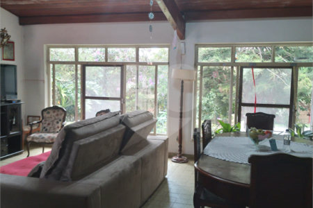 Casa à venda com 3 quartos, sendo 2 suítes, em Vila Santista, Atibaia, SP