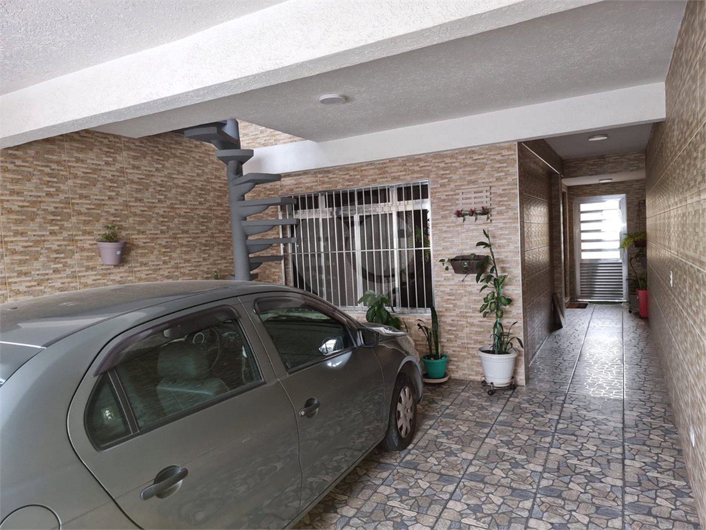 Sobrado à venda com 3 quartos, sendo 1 suíte,  em Jardim Campo Limpo, São Paulo, SP