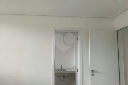Apartamento à venda com 2 suítes em Vila Madalena, São Paulo, SP