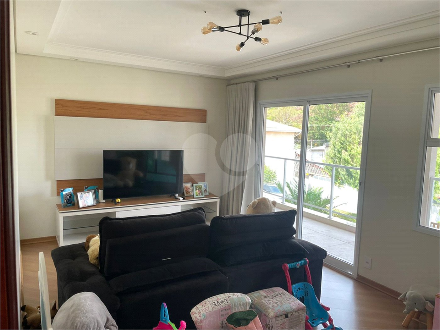 Casa à venda com 3 quartos, sendo 1 suíte, no condomínio Quinta da Boa Vista, Jundiaí - SP