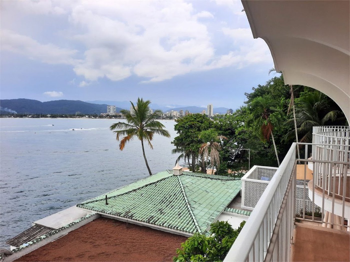 Casa Residencial à venda, Loteamento João Batista Julião, Guarujá - CA0025.