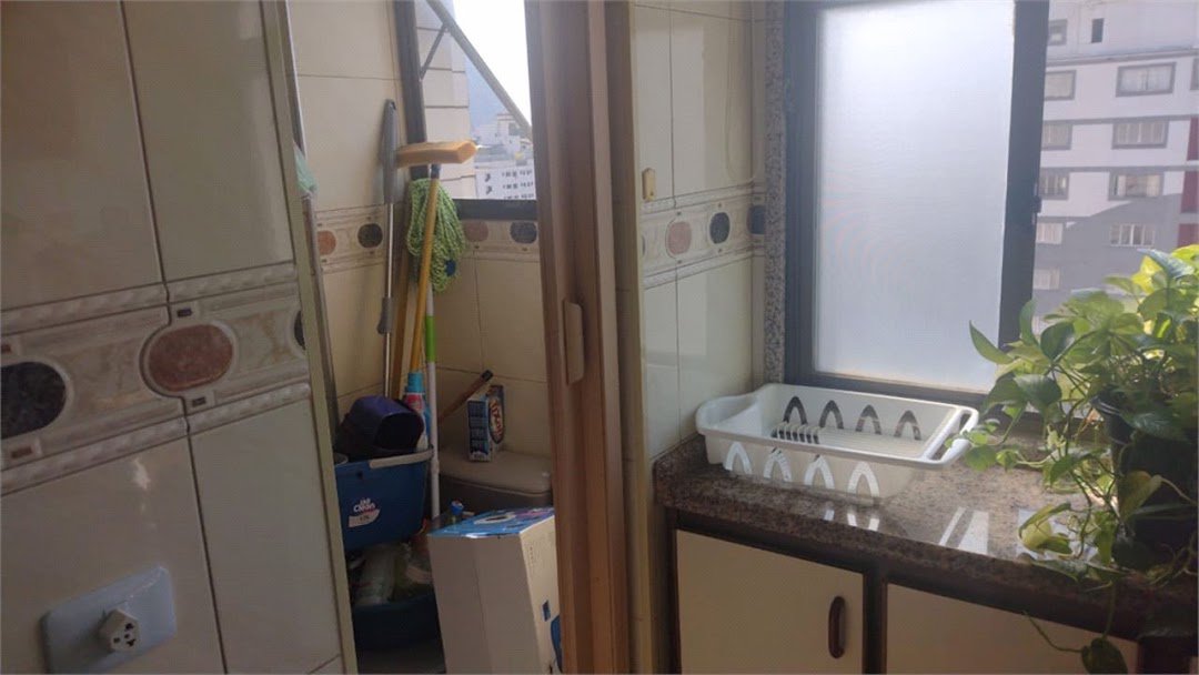 Apartamento Residencial à venda, Boqueirão, Praia Grande - AP0718.