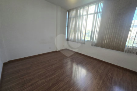 Apartamento à venda com 3 quartos, sendo 1 suíte,  em Tijuca, Rio de Janeiro, RJ