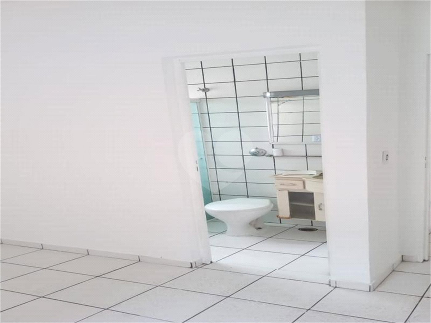 Casa à venda com 4 quartos, sendo 2 suítes,  no condomínio Villagio Colinas do Sol, Sorocaba - SP