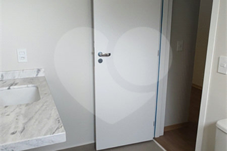 Casa à venda com 3 suítes no condomínio Reserva Ybyra, Atibaia - SP