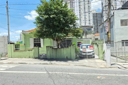 Casa à venda com 3 quartos, sendo 1 suíte, em Ferreira, São Paulo, SP