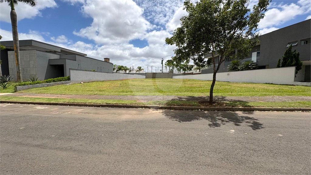 Terreno à venda no condomínio Residencial Saint Patrick, Sorocaba - SP