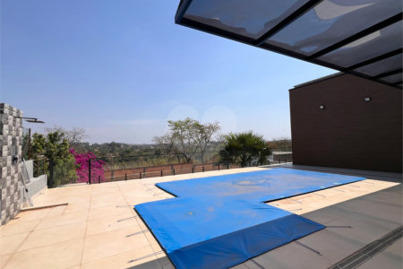 Casa à venda com 3 quartos, sendo 2 suítes, no condomínio Terras de Mont Serrat, Salto - SP