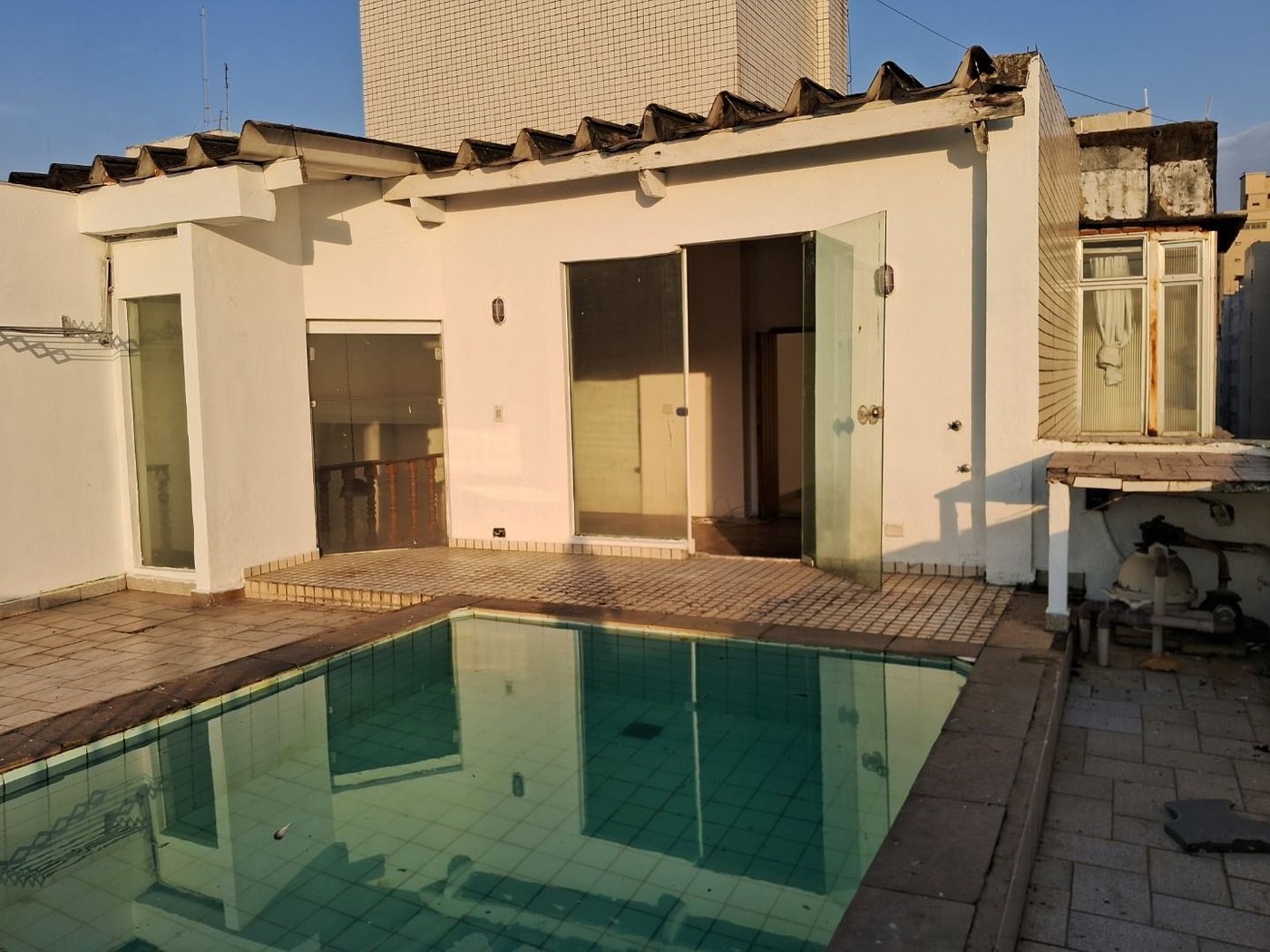 Cobertura com 3 dormitórios, 231 m² - venda por R$ 1.950.000,00 ou aluguel por R$ 10.000,00/mês - Ponta da Praia - Santos/SP