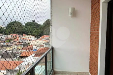 Sobrado à venda com 3 quartos, sendo 1 suíte, em Parque Maria Domitila, São Paulo, SP