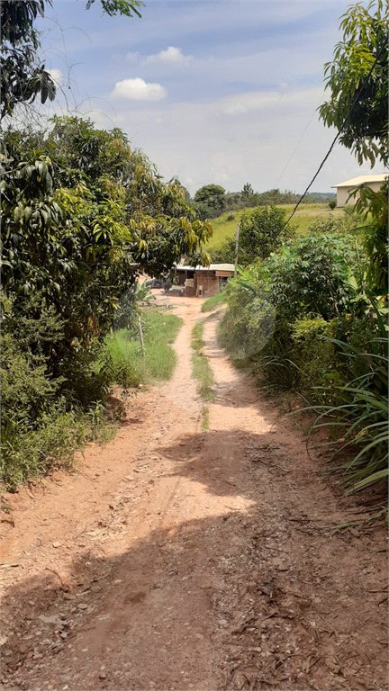 Chácara à venda com 4 quartos, sendo 1 suíte, em Vista Alegre, Vinhedo, SP