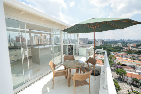 Apartamento à venda com 4 quartos, sendo 1 suíte,  em Vila Mariana, São Paulo, SP