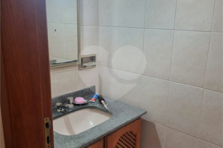 Sobrado à venda com 3 quartos, sendo 1 suíte, em Jardim Franca, São Paulo, SP