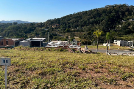 Terreno à venda no Condomínio Alto do Sion, Atibaia - SP