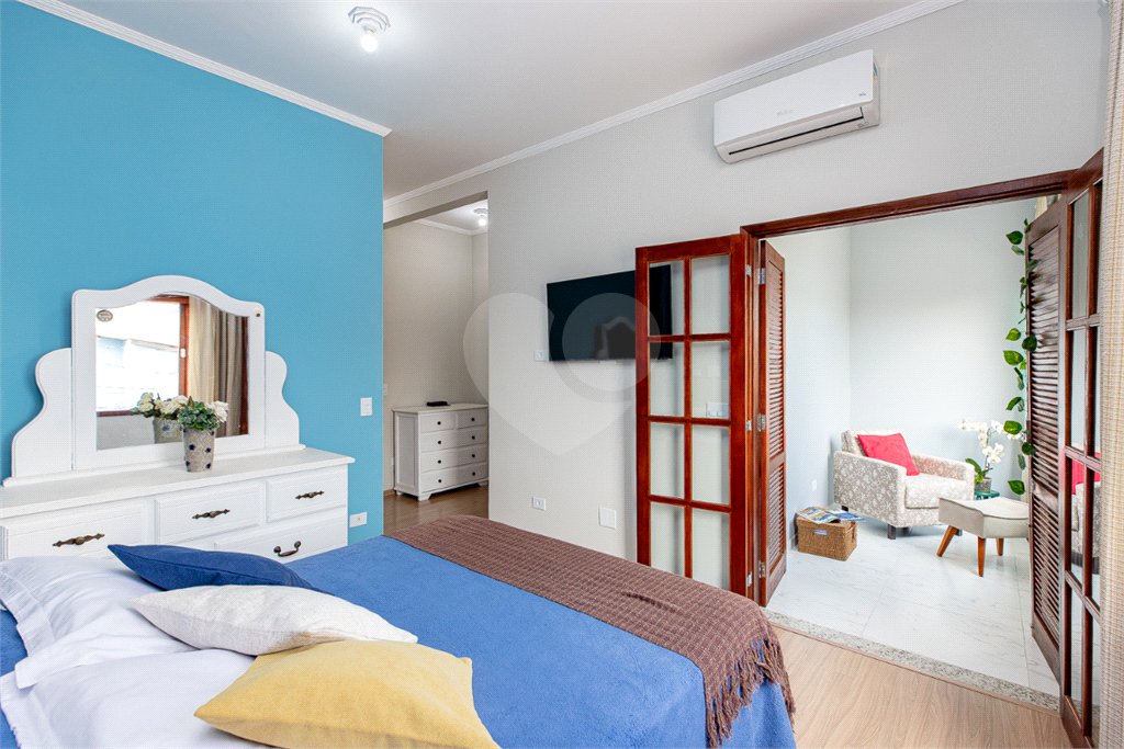Casa à venda com 5 quartos, sendo 1 suíte, em Jardim Caravelas, São Paulo, SP