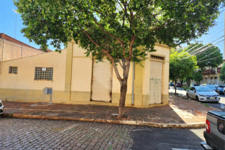 Casa à venda com 5 quartos em Jardim Ártico, Araraquara, SP
