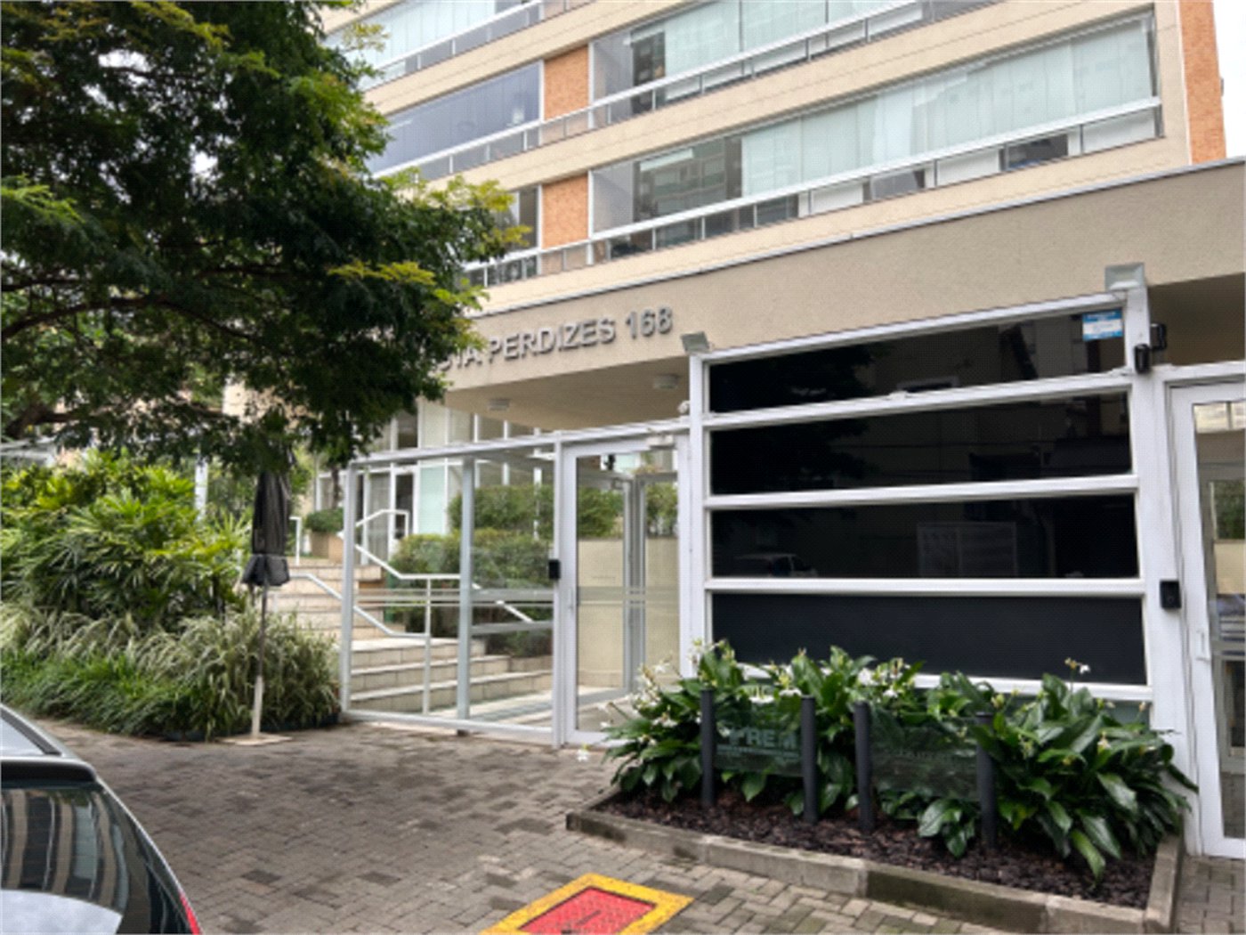 Apartamento à venda ou para alugar com 2 suítes em Água Branca, São Paulo, SP