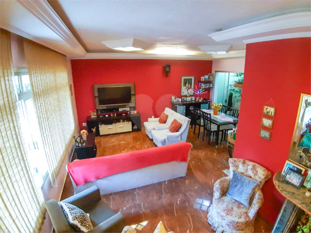 Casa Térrea à venda com 3 suítes em Mandaqui, São Paulo, SP