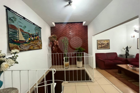 Casa à venda com 4 quartos, sendo 3 suítes,  em Jardim Franca, São Paulo, SP