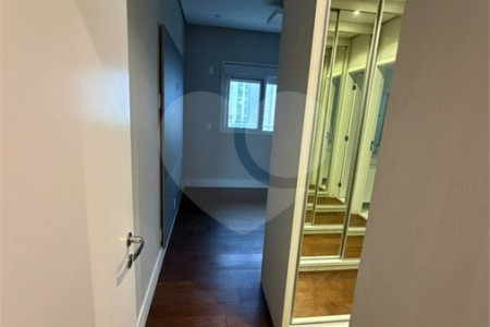 Apartamento à venda com 3 quartos, sendo 1 suíte, no Centro, São Bernardo do Campo, SP