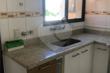Apartamento à venda com 3 quartos, sendo 1 suíte,  em Perdizes, São Paulo, SP