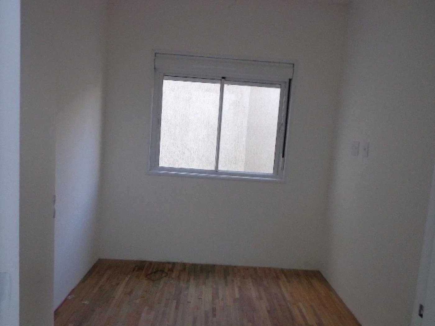 Casa à venda com 3 quartos, sendo 1 suíte, no condomínio Professor Teot?nio Monteiro de Barros Filho, São Paulo - SP