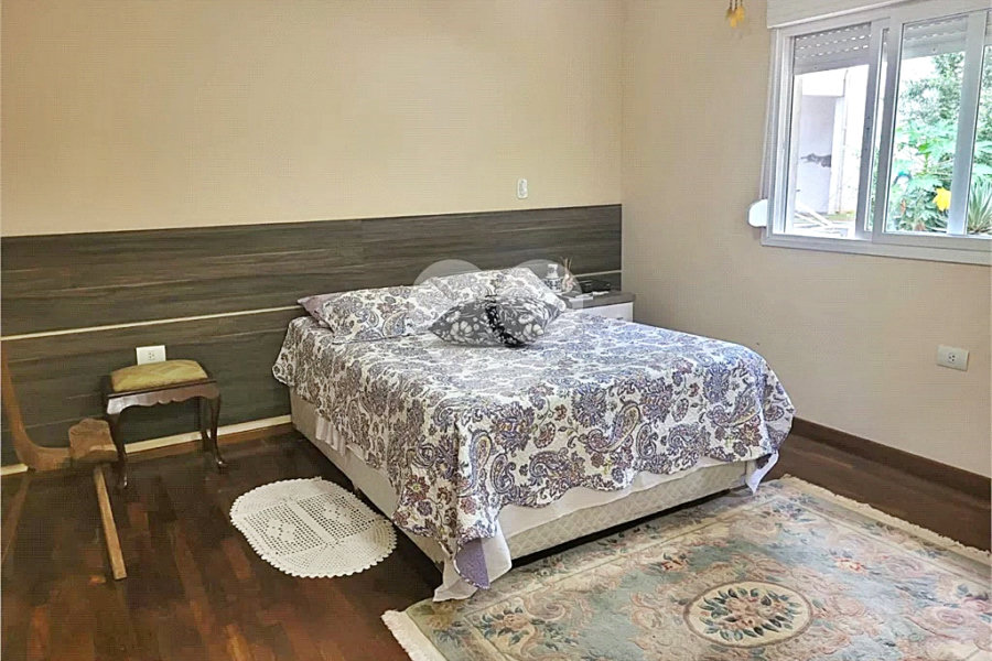 Casa à venda com 3 suítes no condomínio Cantareira, Mairiporã - SP