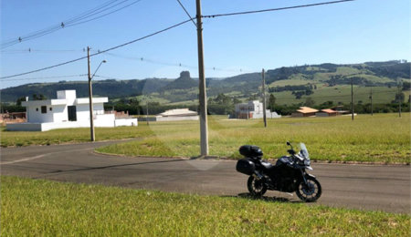 Terreno à venda no Centro, Analândia, SP