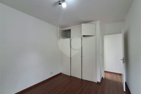 Apartamento a venda na Vila Clementino com dois dormitórios