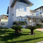 Sobrado à venda com 3 quartos, sendo 1 suíte,  em Condomínio Residencial Terras do Caribe, Valinhos, SP