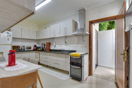 Casa à venda com 3 quartos em Campo Grande, São Paulo, SP